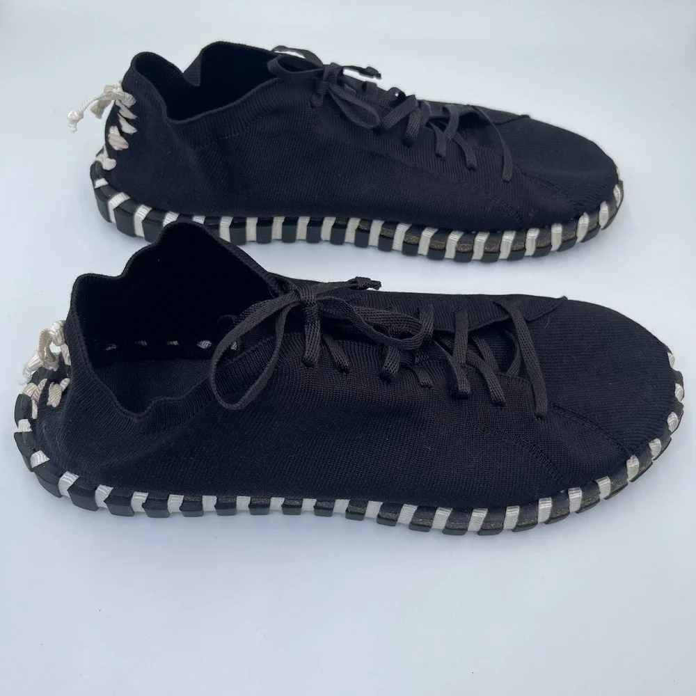 Kengos lace up